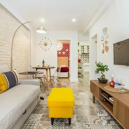 Historical Compact Flat *